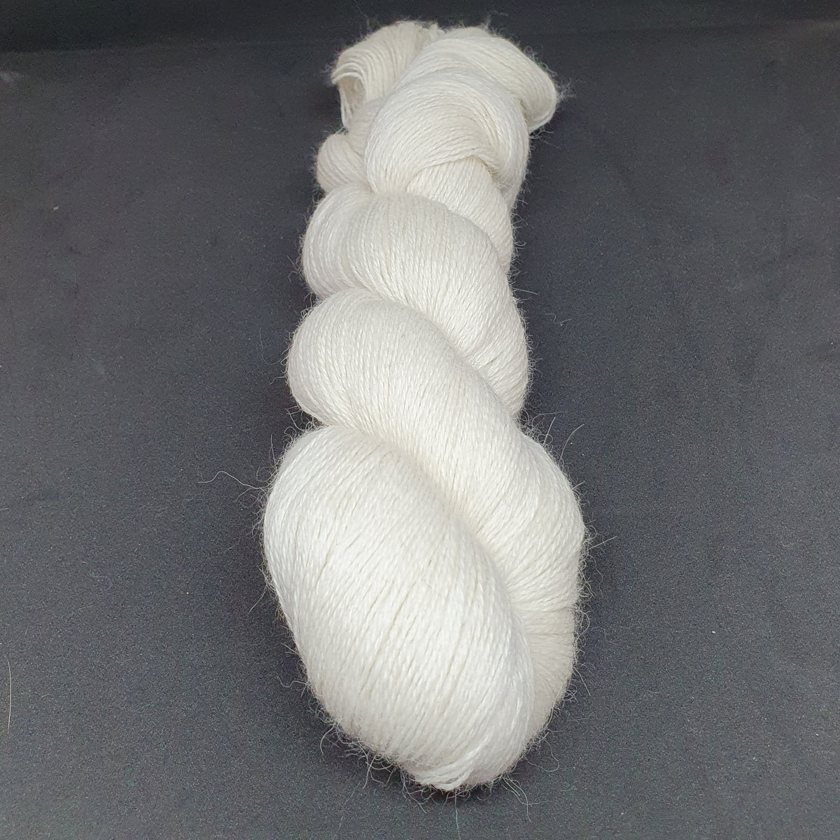 羊毛 100% Nz 种植羊驼纱- 8 Ply 100gm 汉克斯– Wild Wool Gallery